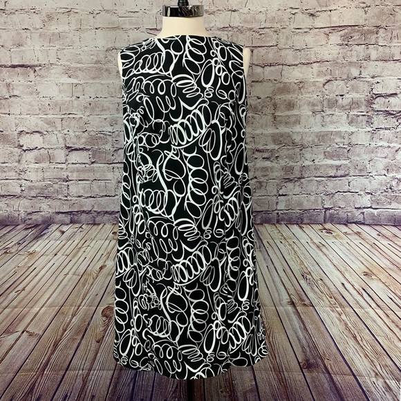 Dress Barn Dresses & Skirts - Dress Barn Black & White Print Sheath Dress